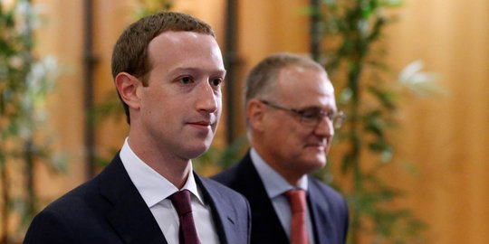 Bos Facebook Mark Zuckerberg hadapi sidang Parlemen Eropa terkait pencurian data