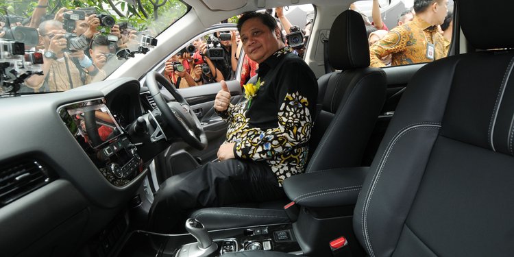 Mobil Masa Depan Indonesia Berbahan Bakar Listrik Hingga Minyak Limbah Sawit Merdeka Com