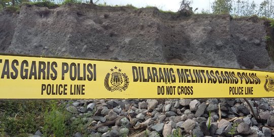 Polisi tangkap tujuh orang dan sita dua ekskavator penambang emas ilegal