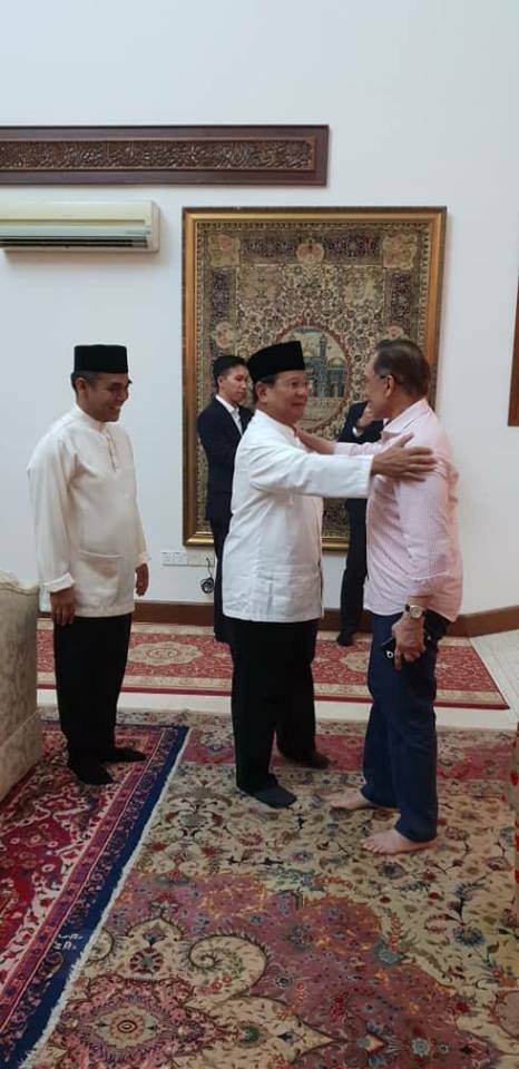 prabowo berkunjung ke kediaman anwar ibrahim di kuala lumpur