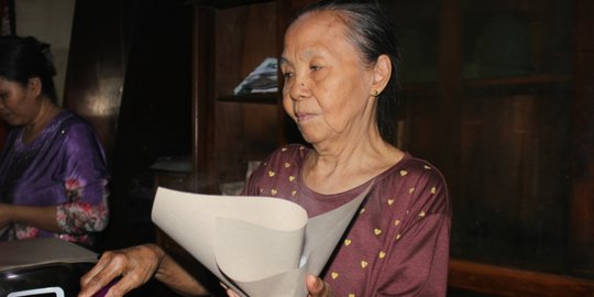Kisah Mak Nem siapkan hidangan sahur dan buka puasa buat tahanan Polres Malang