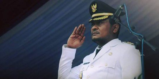 Ditangkap KPK, Bupati Buton Selatan besok diterbangkan ke Jakarta