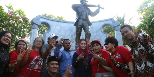 Ziarah makam WR Supratman, Puti bangkitkan semangat nasionalisme warga Jatim