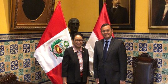 Menlu Retno Marsudi terima penghargaan tertinggi dari Pemerintah Peru