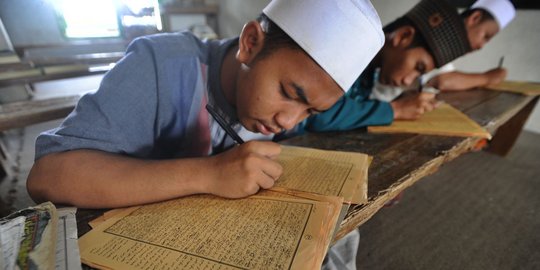 Mengisi waktu Bulan Ramadan dengan belajar Kitab Kuning