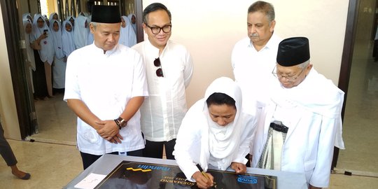 Kunjungi Kabupaten Serang, Menteri Rini resmikan Masjid sinergi 3 BUMN