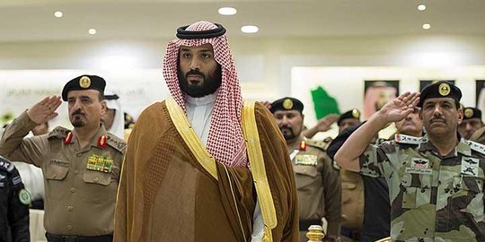 khalid militer pun ikut membantunya rev2