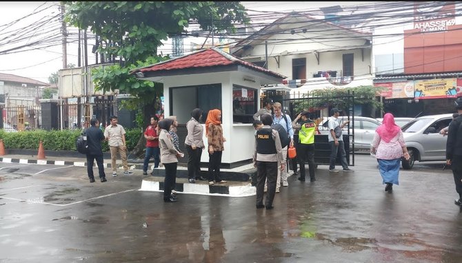 suasana pn jaksel selang sidang aman