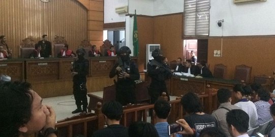 Kapolres Jaksel pastikan suara dentuman bukan aksi teror di sidang Aman Abdurrahman