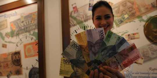 Rupiah dibuka melemah di level Rp 14.158 per USD