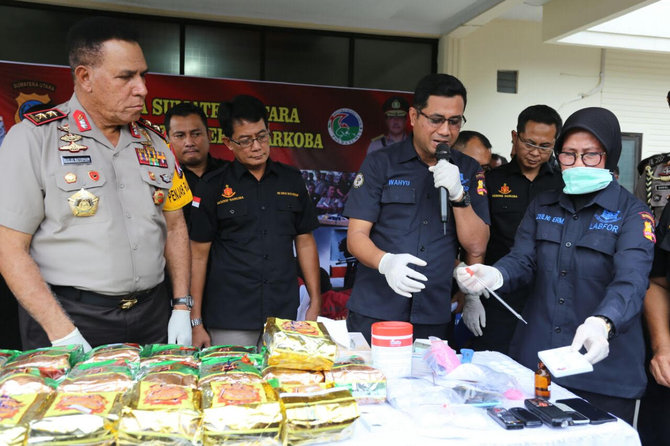 polisi gagalkan pengiriman 2818 kg sabu dari aceh ke medan