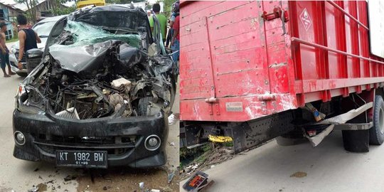 Avanza hantam truk elpiji sedang parkir, pegawai Ditjen Pajak di Samarinda tewas