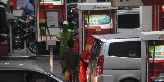 Jaga harga BBM, Pemerintah diminta tak bebankan BUMN energi