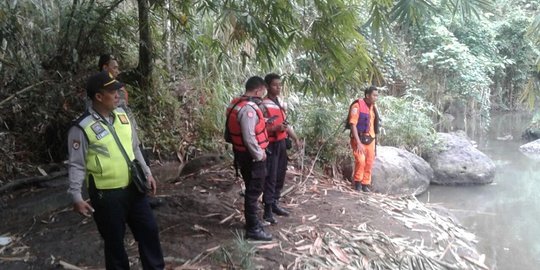 Diduga hanyut ke sungai, Supriyadi belum ditemukan