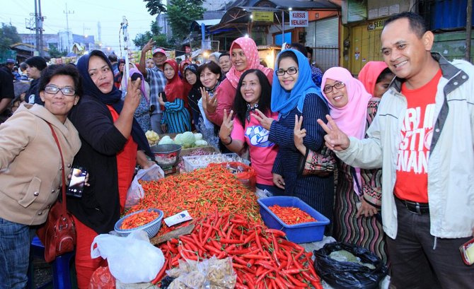 puti guntur blusukan di pasar kebalen malang