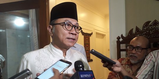 Yakin cuma ada 2 poros, Zulkifli Hasan sebut poros ketiga butuh keajaiban