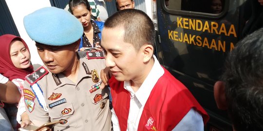 travel hamburkan duit jemaah buat fashion show rev1