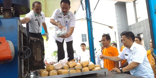 BNN Sumut hancurkan 26 kg ganja dan 9.900 butir ekstasi