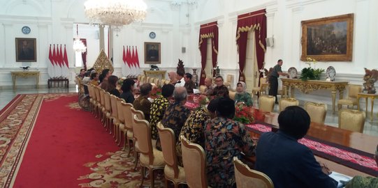 Wiranto dan Jaksa Agung absen saat Jokowi temui keluarga korban pelanggaran HAM