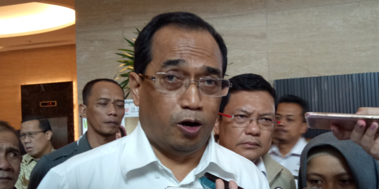 Menhub prihatin pilot Garuda bakal mogok kerja massal