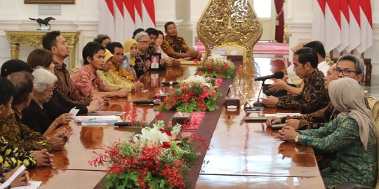 Haris Azhar kritik Jokowi bertemu peserta aksi Kamisan: Kemana saja selama ini?