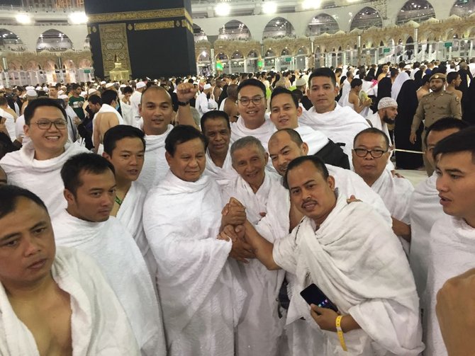 prabowo dan amien rais umroh