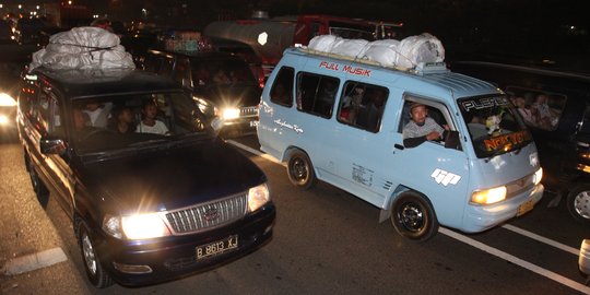 Pelanggar lalu lintas kerap buat macet jalur mudik, polisi dituntut bersikap tegas