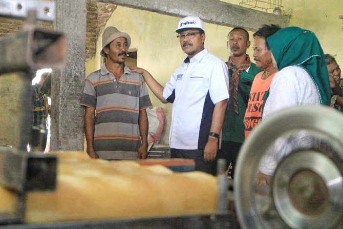 gus ipul kunjungi sentra umkm di madiun