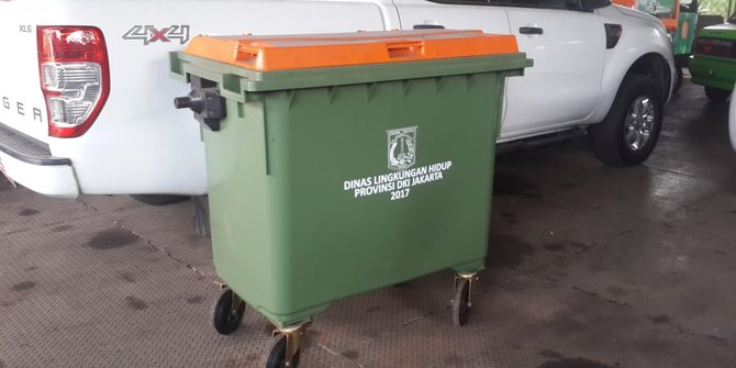 Pengadaan tempat sampah buatan Jerman untuk DKI lewat e-Katalog LKPP