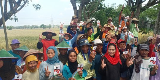 Sapa Petani di Sawah, Puti didoakan jadi Wagub Jatim