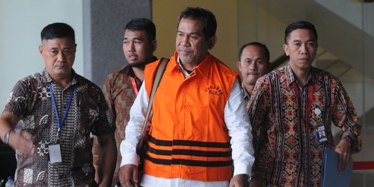 Nostalgia kawan lama di balik kasus suap proyek RSUD Damanhuri Rp 48 M