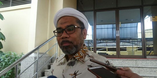 4 Kritik tajam Ali Mochtar Ngabalin pada Amien Rais dan PA 212