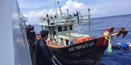 Ketua DPR minta aparat tak beri ampun bagi kapal asing pencuri ikan