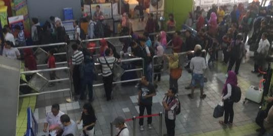 PT KAI siapkan 85.000 nasi bungkus gratis untuk sahur & buka puasa penumpang