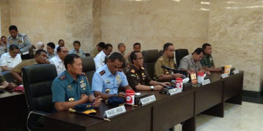 Rapat persiapan Lebaran 2018, Anies-Sandi sambangi Polda Metro Jaya