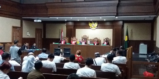 Tiru tanda tangan Wakil Ketua DPRD Lampung Tengah, kader PDIP diberi Rp 500 ribu