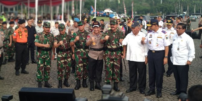 Duet Kapolri dan Panglima TNI pimpin gelar pasukan Operasi 