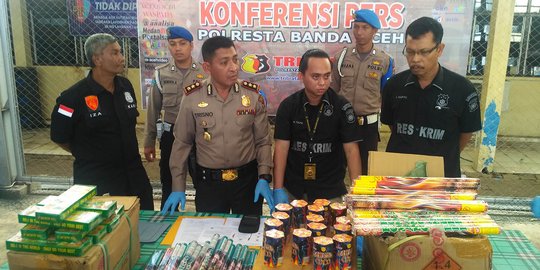 Timbun mercon dan petasan di rumah, TI dibekuk polisi