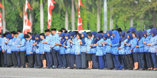 PNS Kota Bekasi terima THR tidak penuh