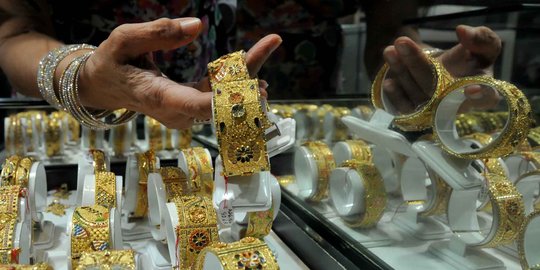 Harga emas tak beranjak dari posisi Rp 650.000 per gram
