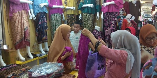 Suasana Pasar Tanah Abang sepekan jelang Lebaran