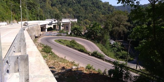 Membahayakan, pengguna jalan layang poros Maros-Bone dilarang selfie