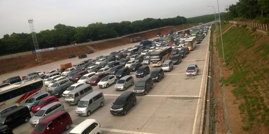 Hari ini, 112.000 mobil akan lalui gerbang tol Cikarang Utama