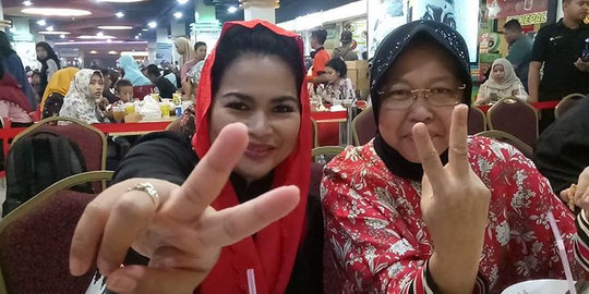 Ngemall, Puti dan Risma bikin heboh dengan 