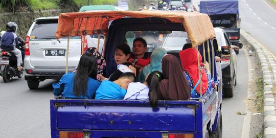 Masyarakat diingatkan tak gunakan mobil bak untuk angkutan orang saat mudik Lebaran