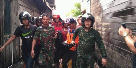 Kebakaran hanguskan 9 rumah di Samarinda, Kakek Husain tewas terpanggang