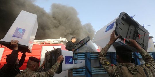 Kebakaran hanguskan gudang penyimpanan kotak suara di Baghdad