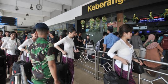 H-4, pemudik padati Bandara Halim Perdanakusuma