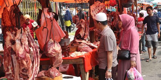 Jelang Lebaran pedagang daging musiman mulai ramai