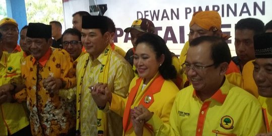 Titiek pindah Partai Berkarya, ARB sebut Golkar terbiasa ditinggal kader